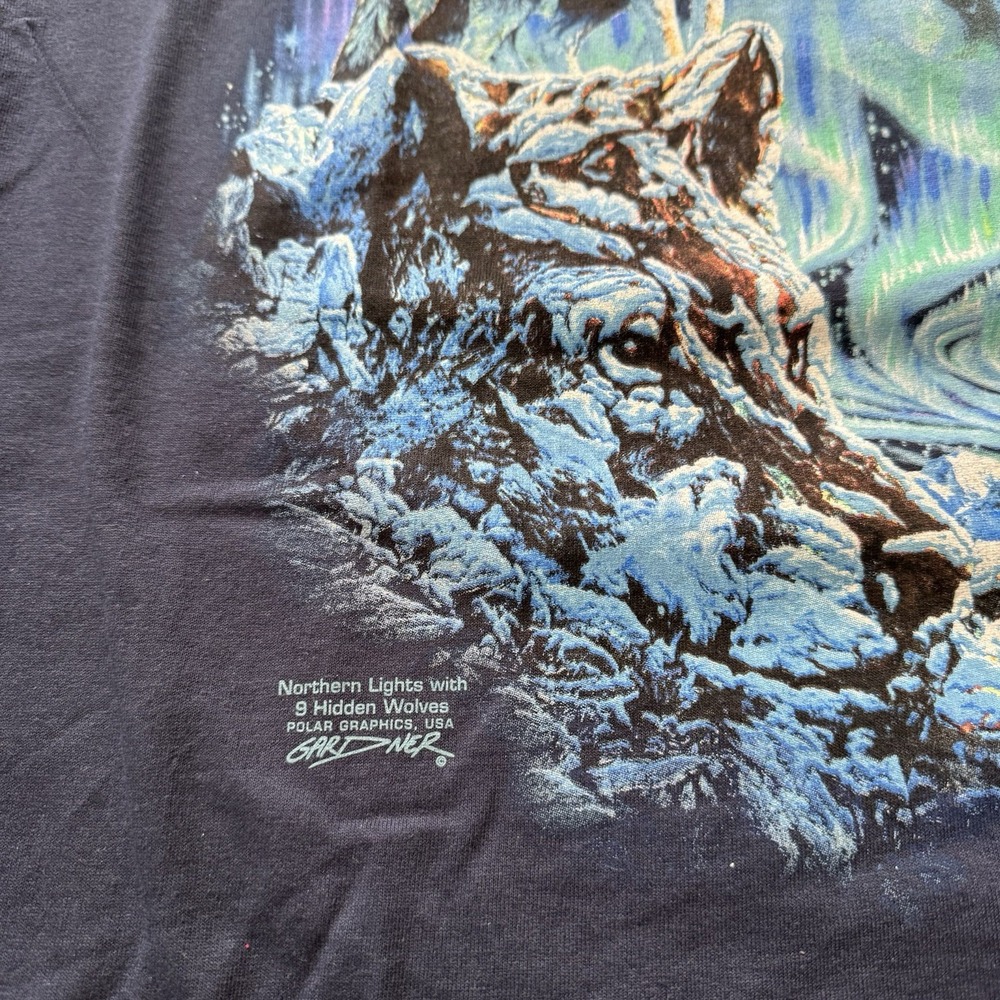 Gildan Ultra Cotton Northern Lights Alaska 9 Hidden Wolves Graphic T-Shirt M - Picture 2 of 5
